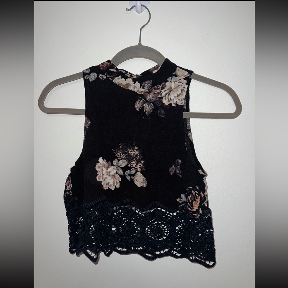 Kendall and Kylie Tank Top‎